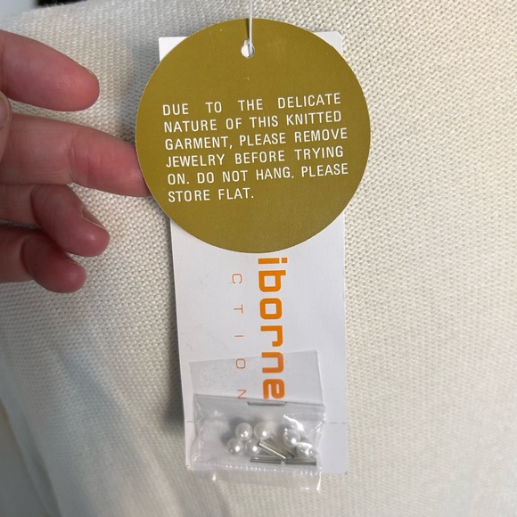 NWT Liz Claiborne Wool Acrylic Beaded Snowflake Cream Ecru Sweater Size Medium - Picture 15 of 16